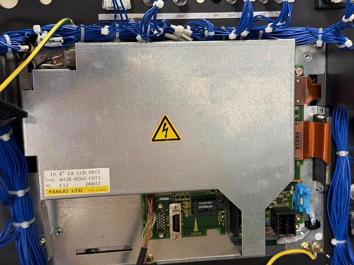 Gebraucht FANUC Steuerung für CNC Bearbeitungszentrum MAKINO