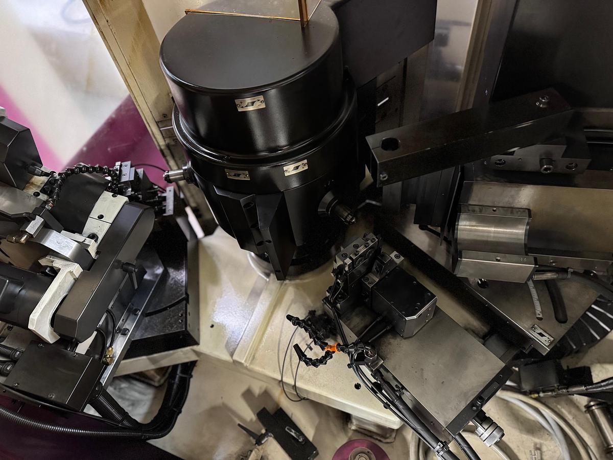 Gebraucht Werkzeugschleifmaschine  ROLLOMATIC CNC 2000 XD 