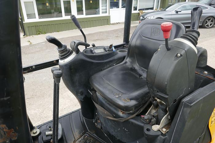 Used 2015 JCB 8018 CTS