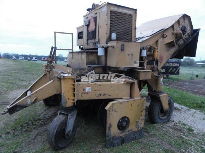 Used 1999 BARBER-GREENE 650