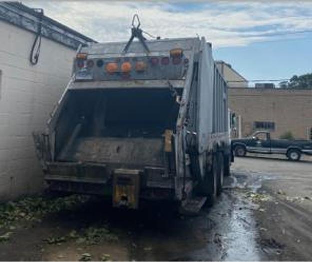 Used 2000 Mack LE 613