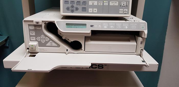 Gebraucht Smith&Nephew Dyonics Workstation mit Sony Recorder DKR-700P Sony Videodrucker UP-2800P