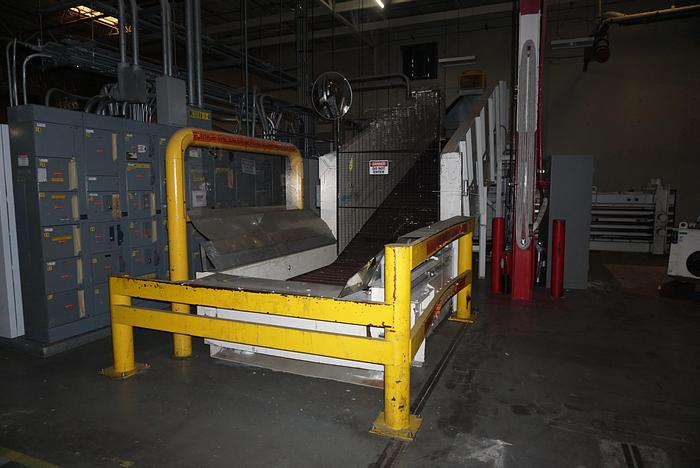 Used HARRIS SELCO HORIZONTAL BALER MDL. HLO-8110AR75 10" CYL. W/CONVEYOR