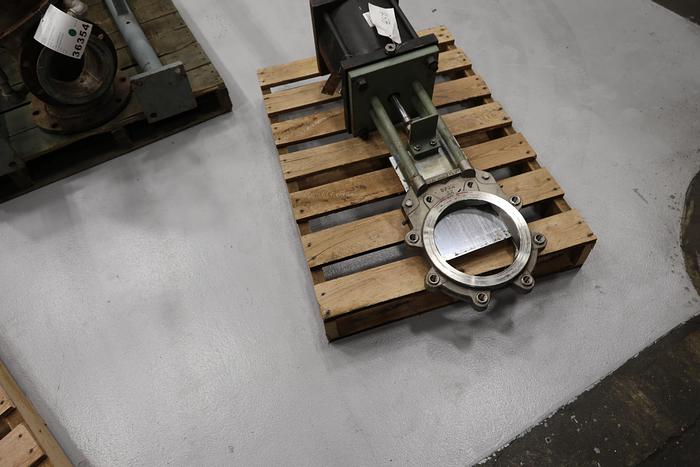 Used BLACK CLAWSON 17