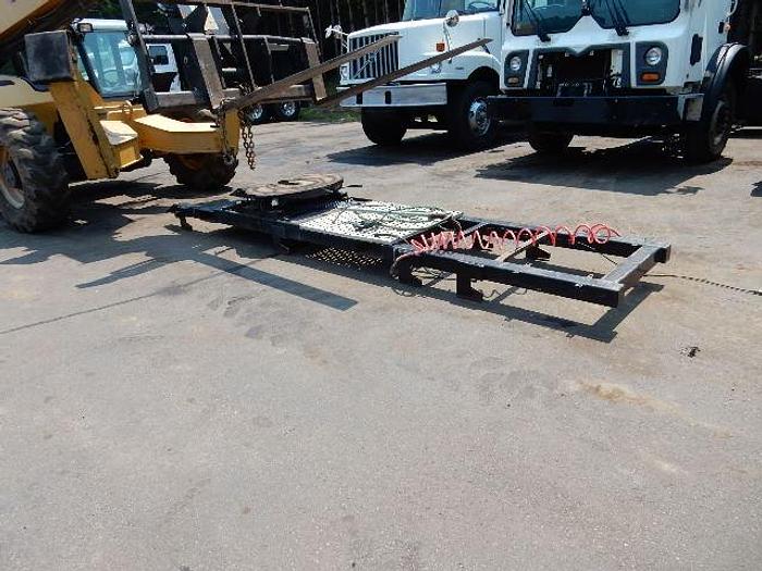 Used 14' Kybato AR-500 Quick Change Box with Kybato Quick Change 5th Wheel Plate & Aluminum headache rack