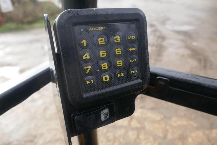 Used 2016 JCB 8018 CTS