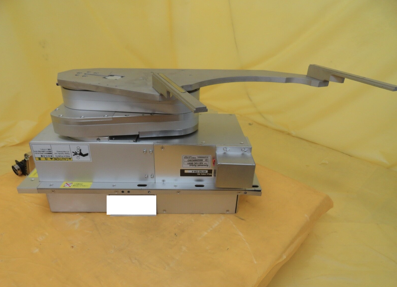 Used Kawasaki NS110C-B001 Chuck Box Robot 4K192-238-4 NSR-S307E DUV Sheared Pin As-Is