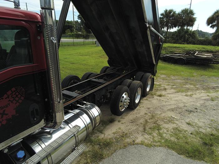 Used 2014 Caterpillar CT660