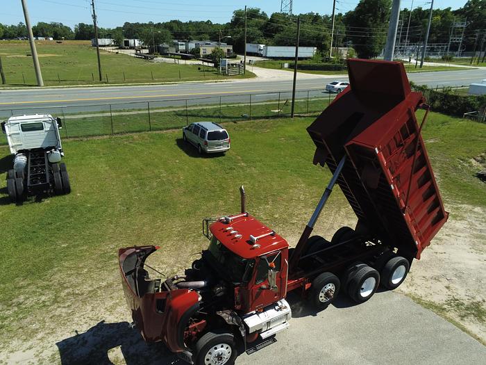 Used 2005 MACK CV713