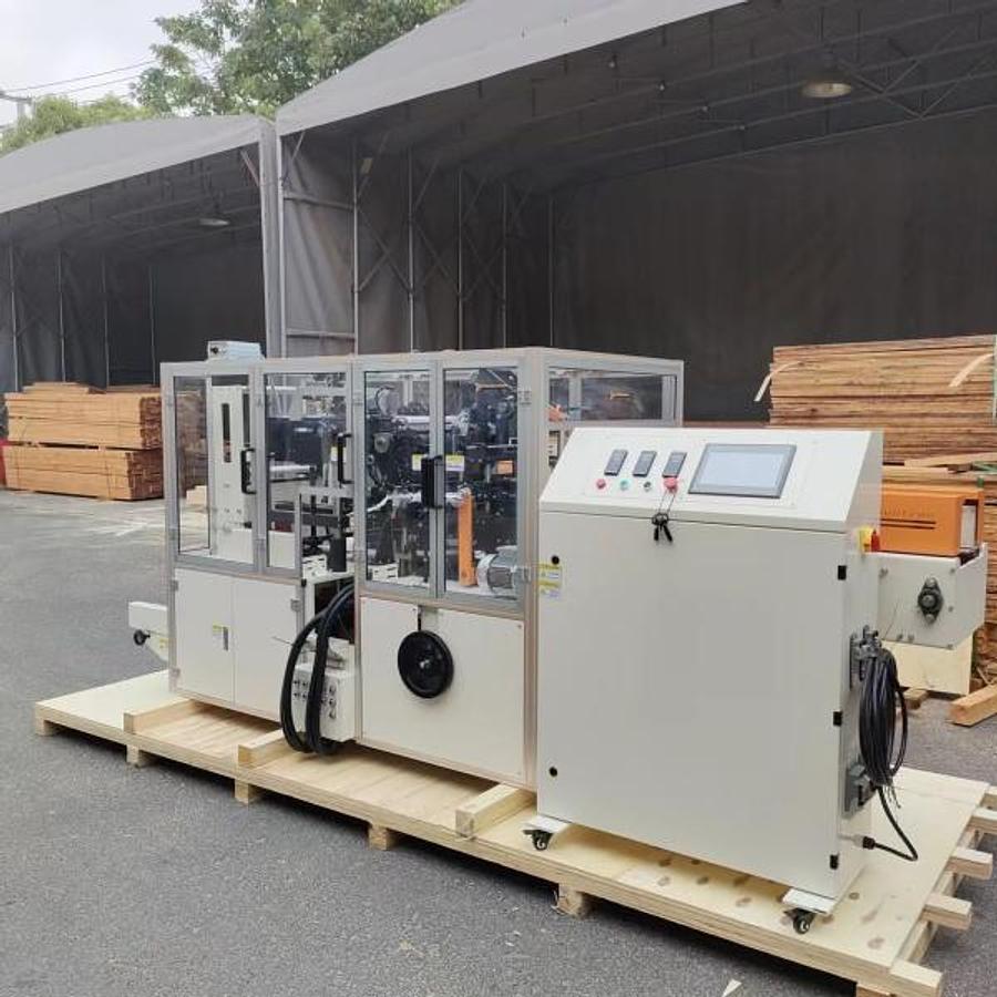 Automatic facial tissue packing machine ZB300FN