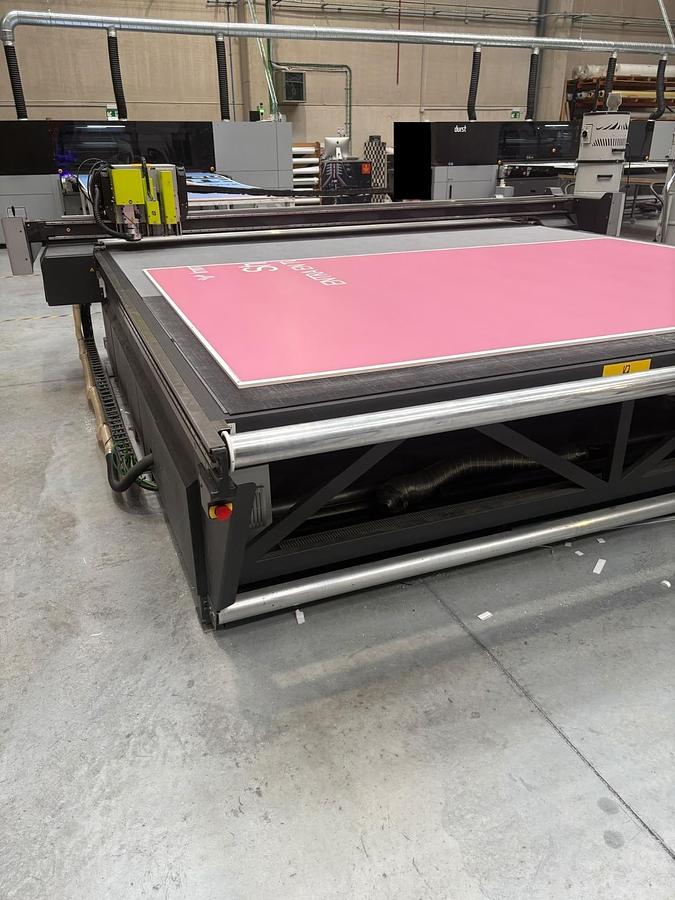 Used KONGSBERG C64 SC – High-Speed Digital Cutting Table, 3,210 × 3,200 mm Table Size, 100 m/min, 15.7 m/s² Acceleration, Router, Oscillating Rigid K-Cut Tool & Cardboard Cutting