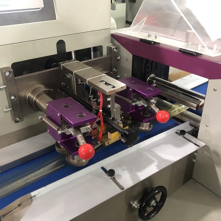 KN95 packaging machine