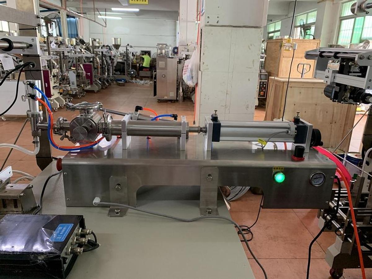 Honey packaging machine