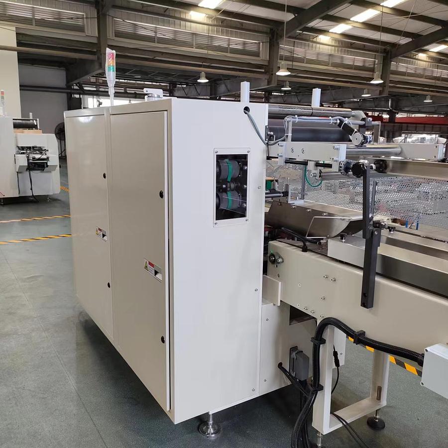 Automatic Single Roll Toilet Paper Packing Machine ZB530