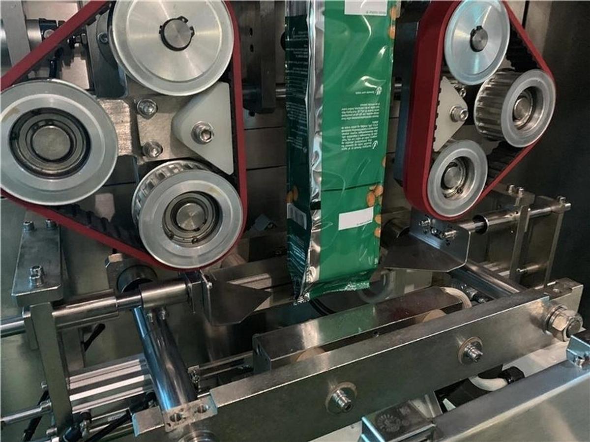 Putty powder packaging machine