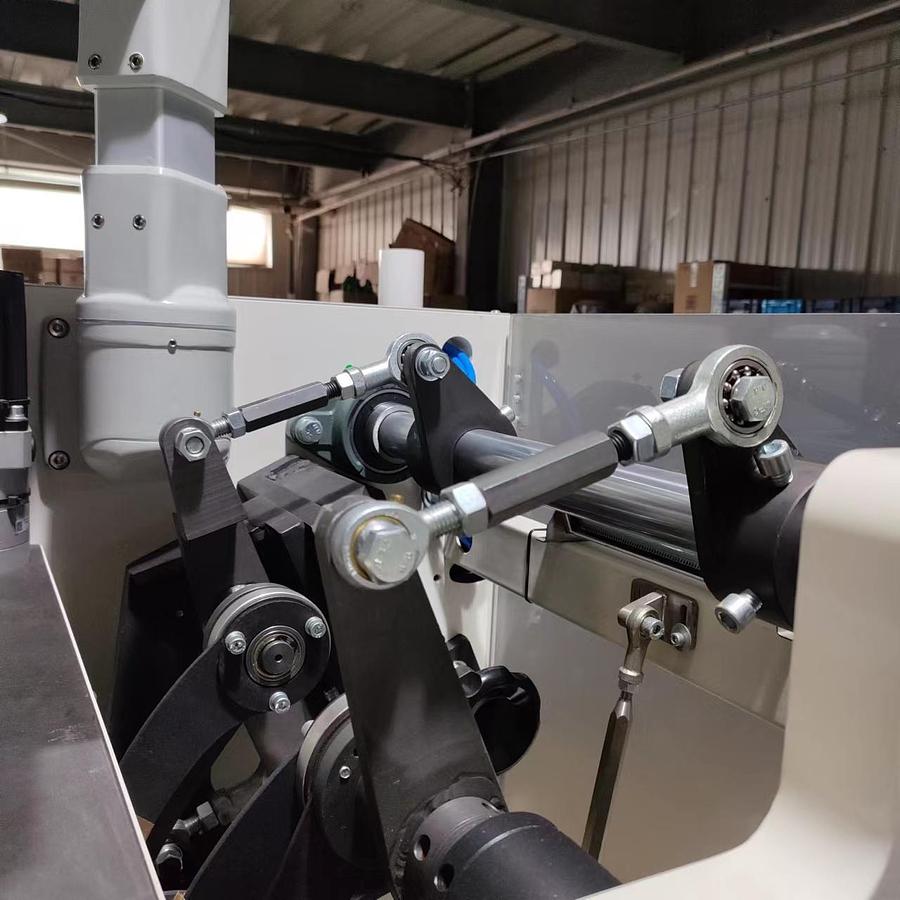 Toilet Roll Packing Machine With Paper Film ZB520P