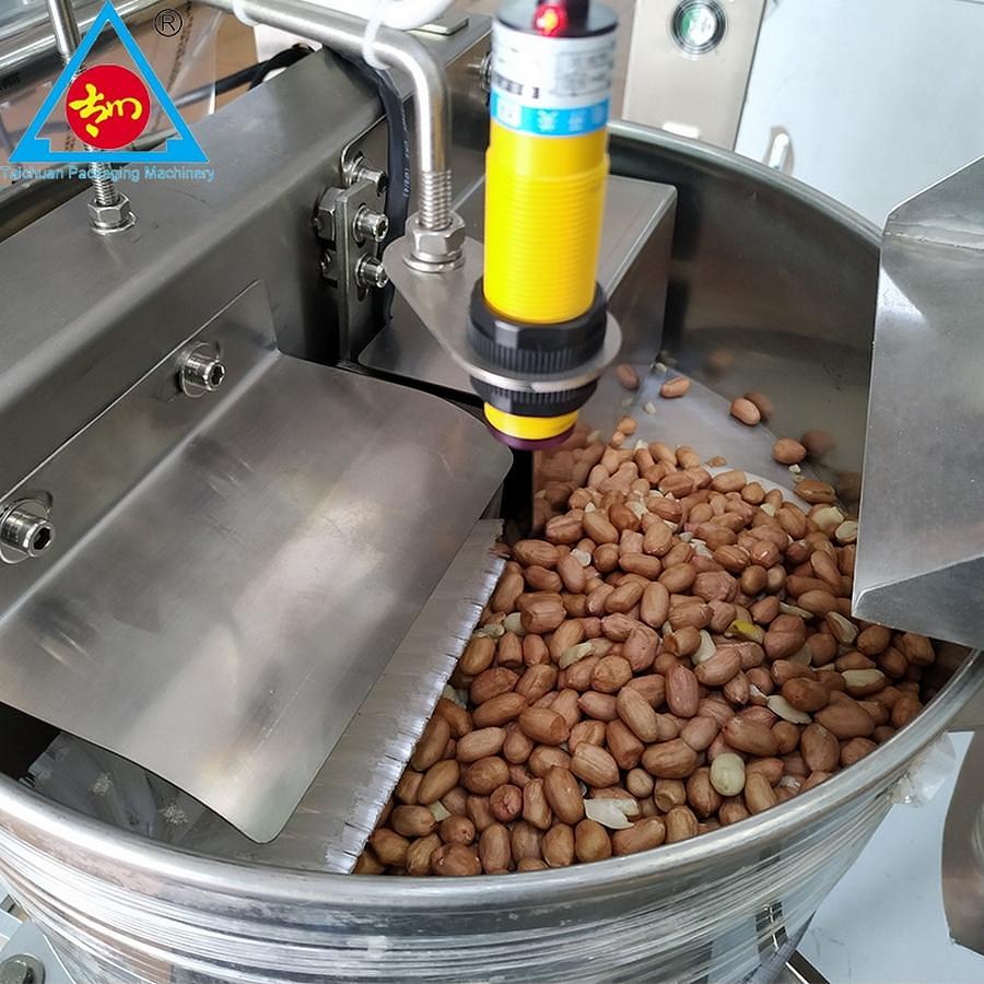 Peanut kernel packaging machine
