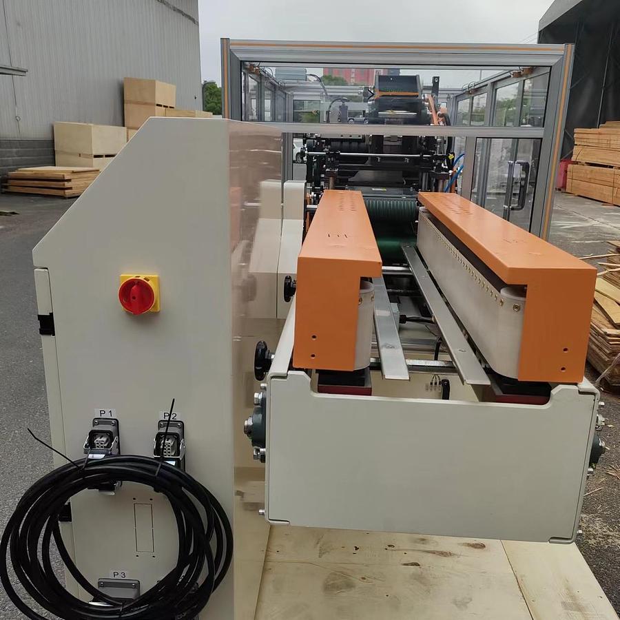 Automatic facial tissue packing machine ZB300FN