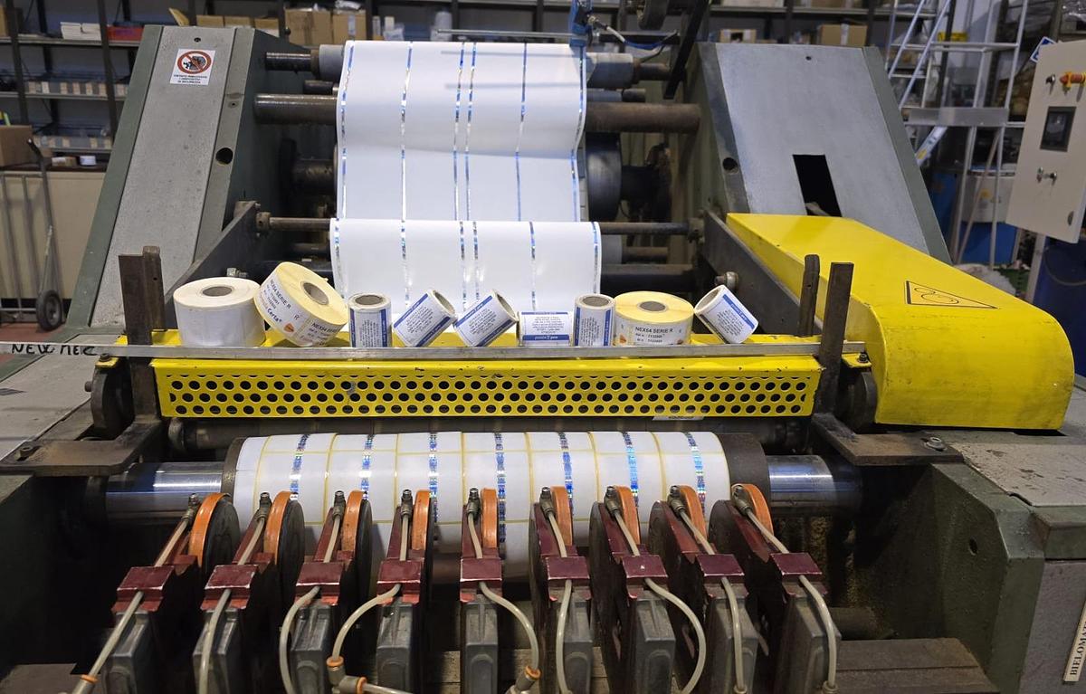 Used Newmec TRT 520 Slitting Rewinding Machine 520 mm 150 m/min