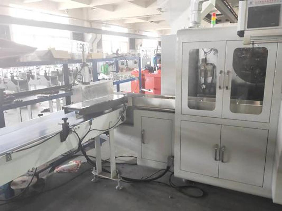 Fully Automatic Box Tissue Packing Machine ZB500