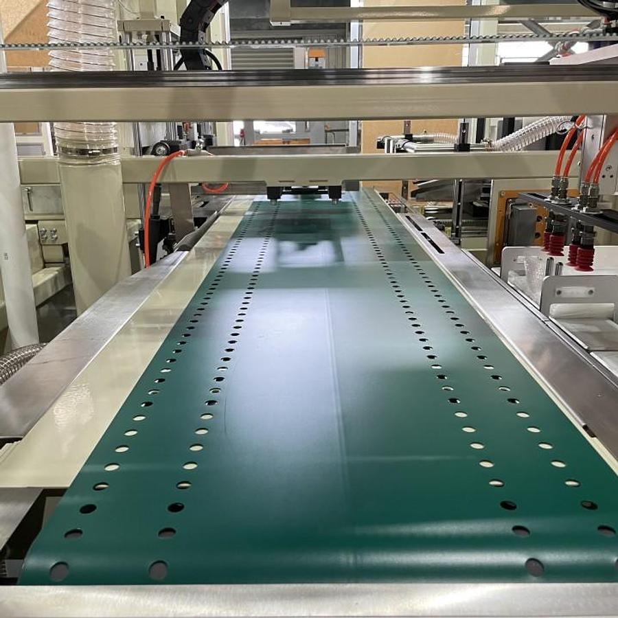 Automatic Multi Rolls Toilet Paper Bundling Packing Machine ZB680F