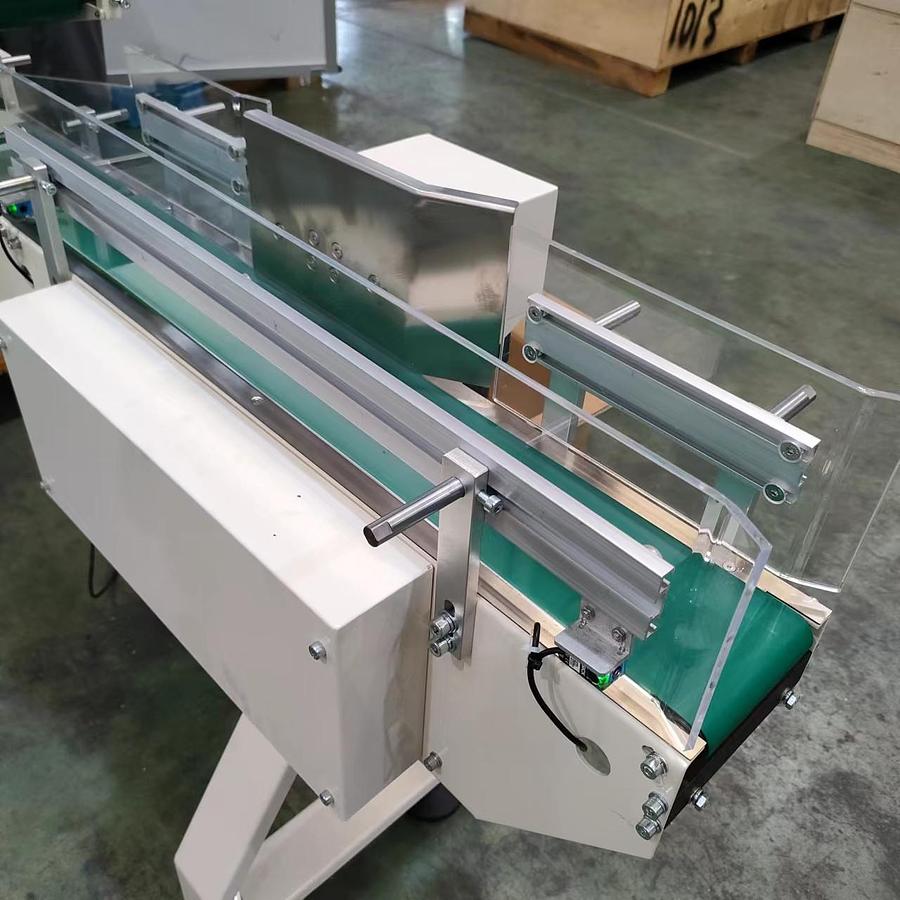 High Speed Tissue Paper Packing Machine ZB300HG