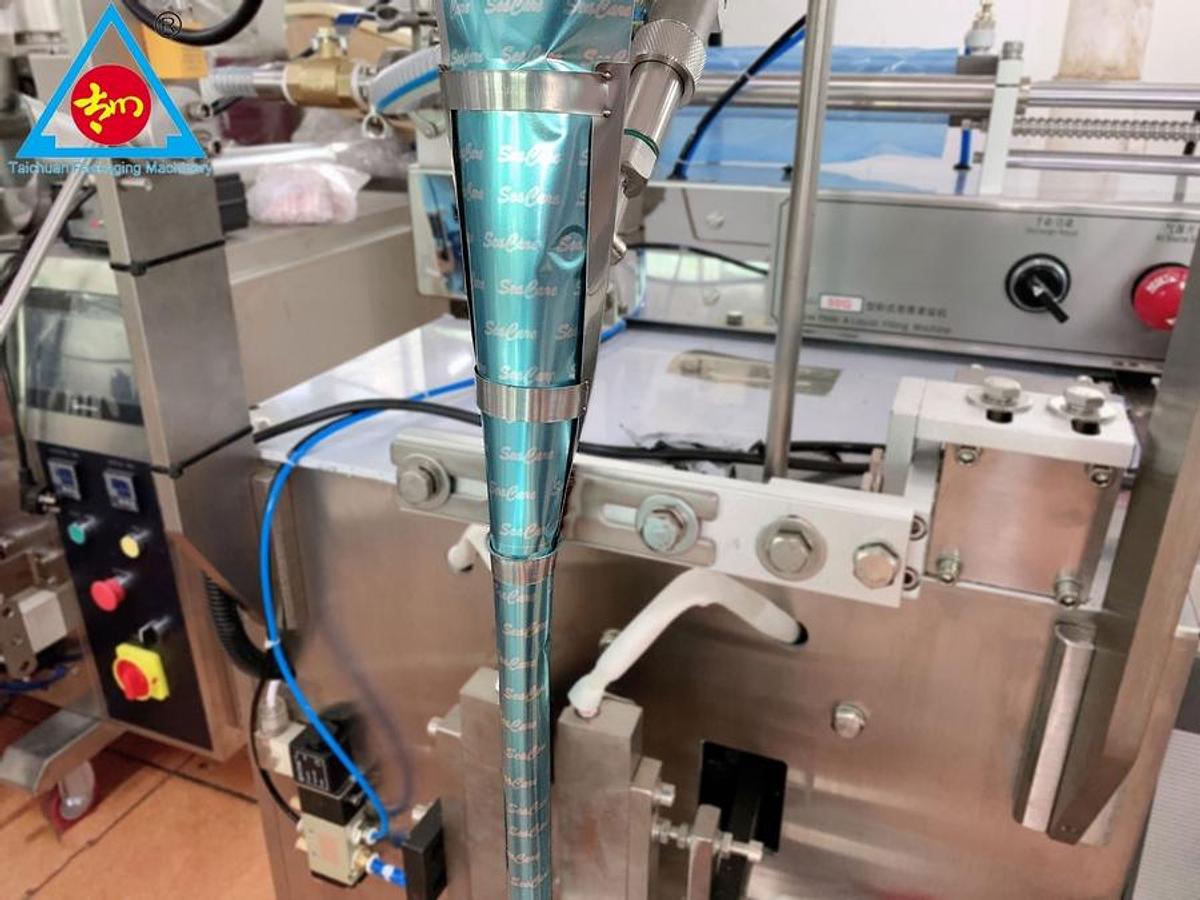 Vinegar bag packaging machine