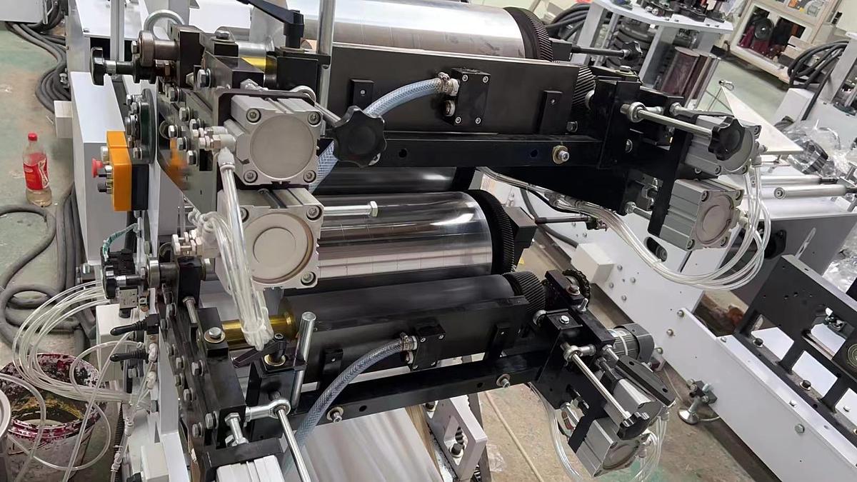 Tissue Paper Napkin Making Machine | Soontrue Tissue Machine