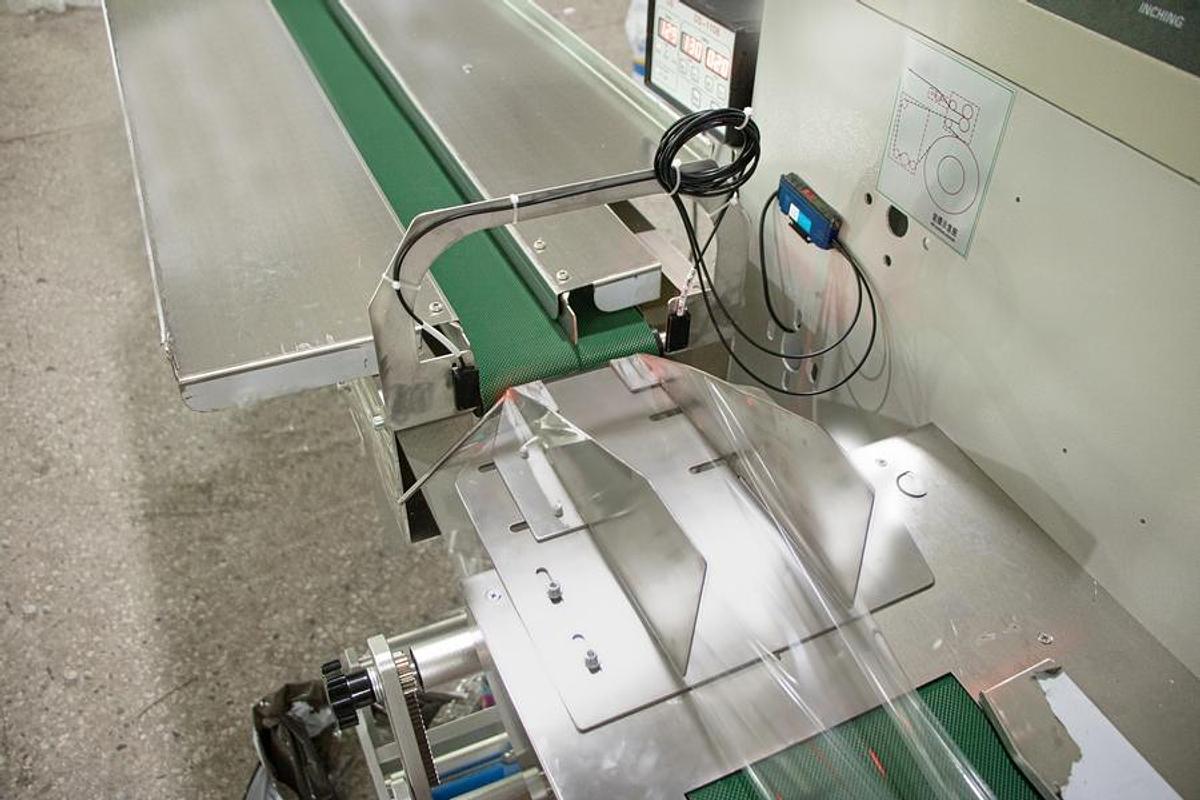 3M mask packaging machine