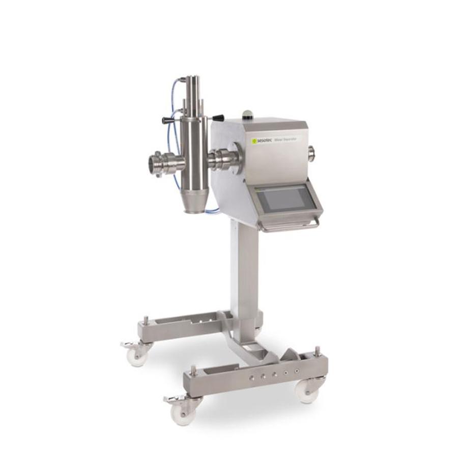 Metal detection systems for liquids and pastes