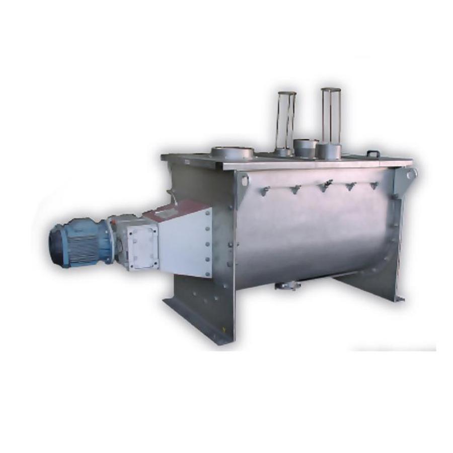 Discontinuous ribbon mixer for solid products