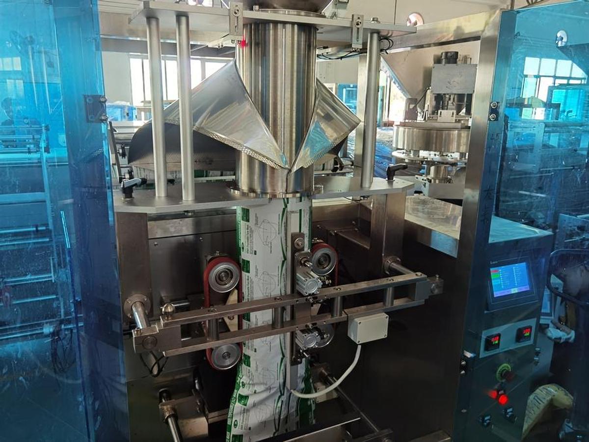 White sugar packaging machine
