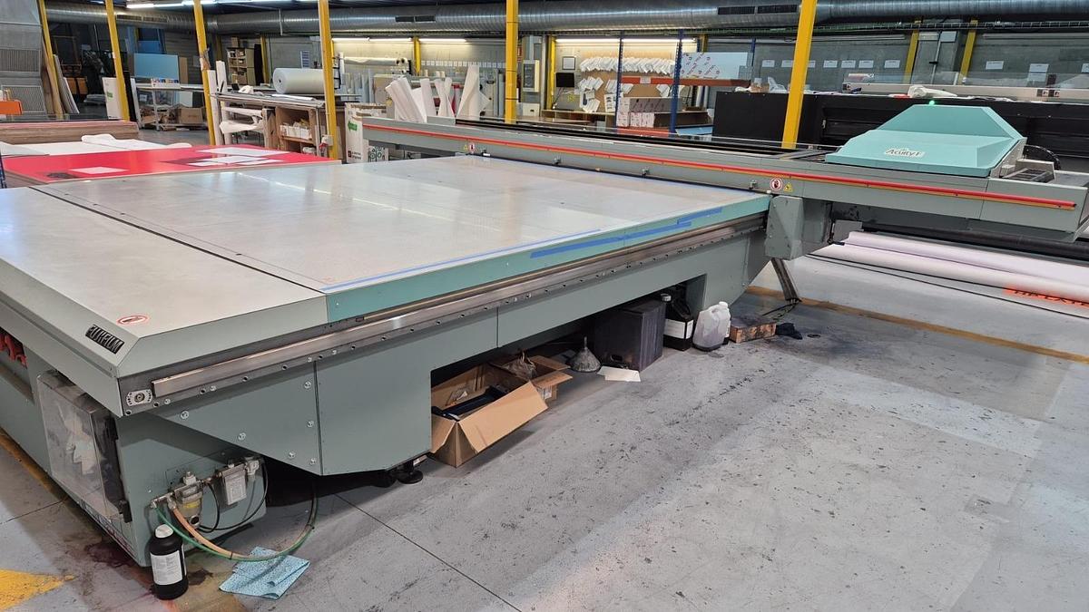 Used Fujifilm Acuity D67 UV Flatbed Printer 2019 7 Color CMYKCMW 2.5 x 3.05 m Wide Format Printer