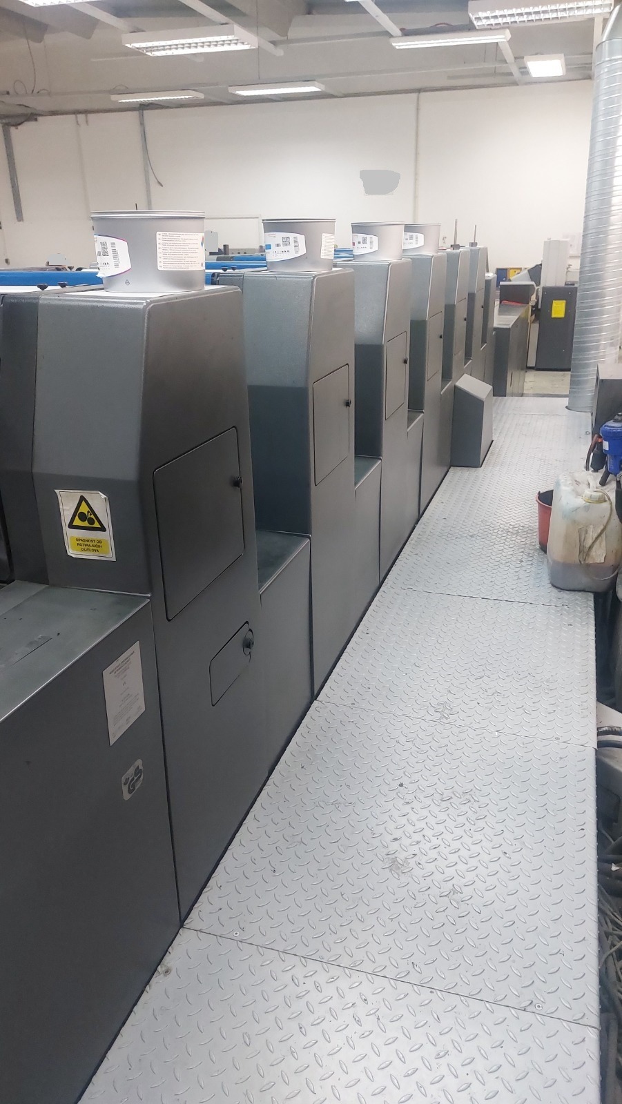 Used HEIDELBERG SPEEDMASTER SM 52-6 P3+L – 6-Color Sheetfed Offset Printing Press, Perfecting Configuration, 15,000 Sheets/Hour, 370 × 520 mm Maximum Sheet Format, 360 × 520 mm Print Area, 152 Million Impressions