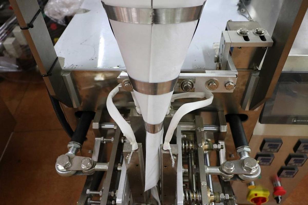Red bean powder packaging machine