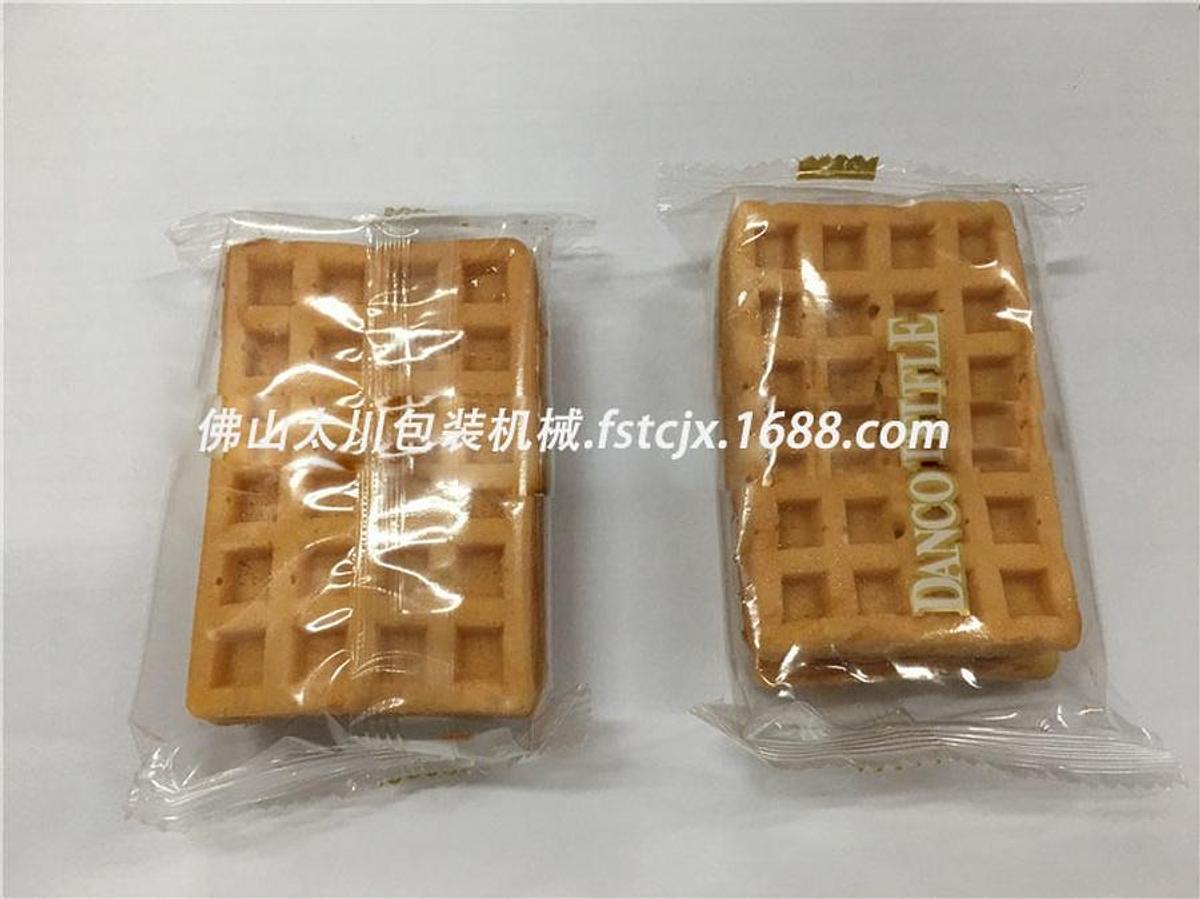 Waffle packaging machine