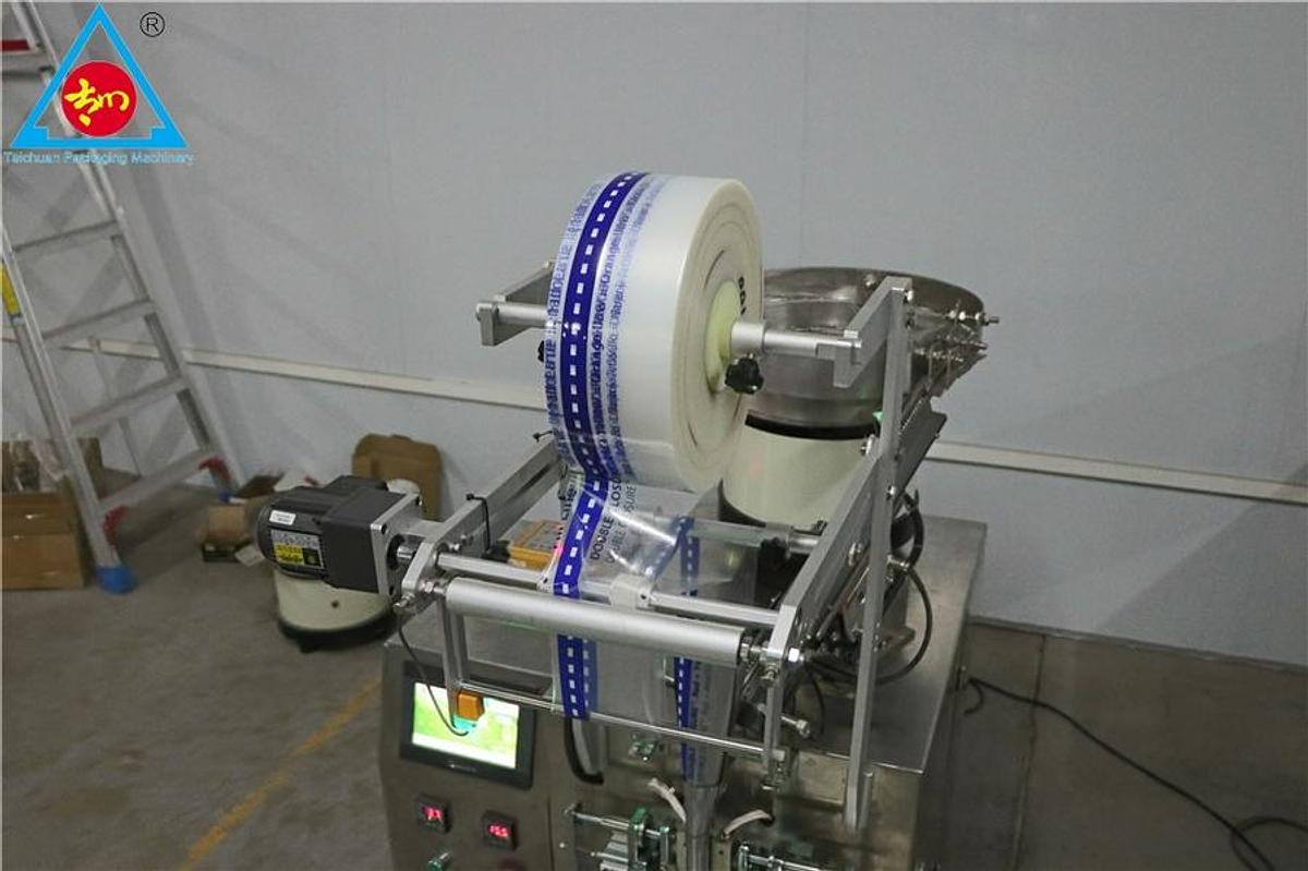 Electrical parts packaging machine