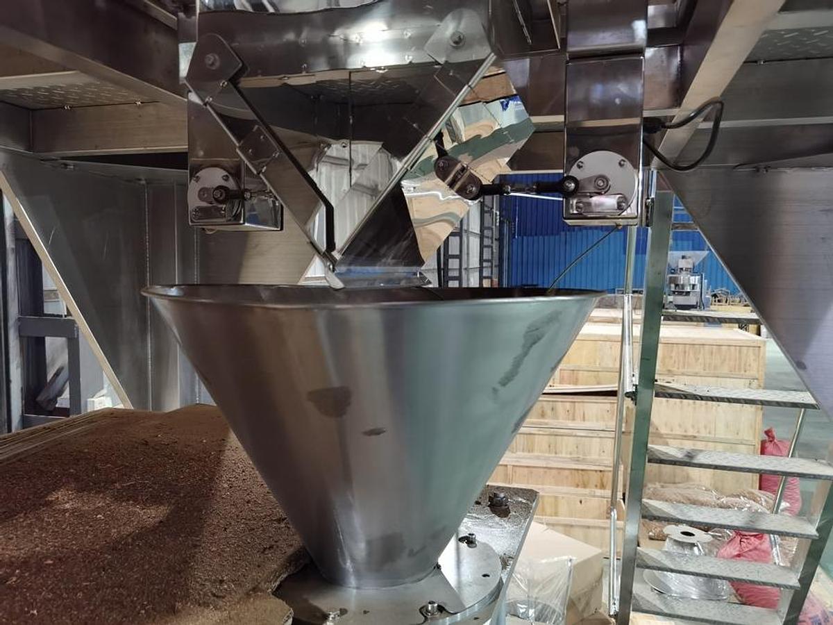 Mushroom packaging machine