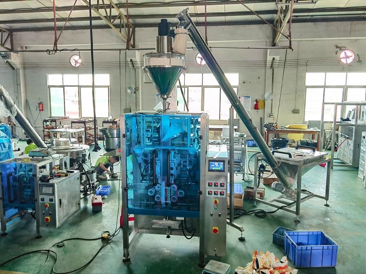 Chemical powder packaging machine