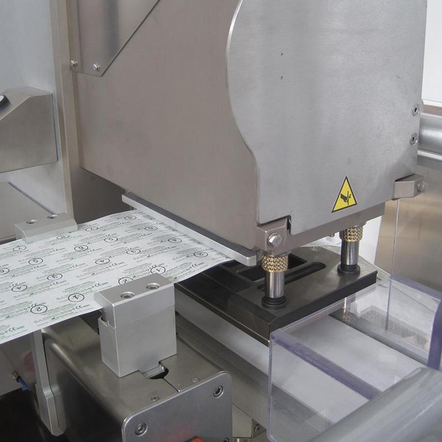 Automatic Thermoforming Machine for Solid Orals