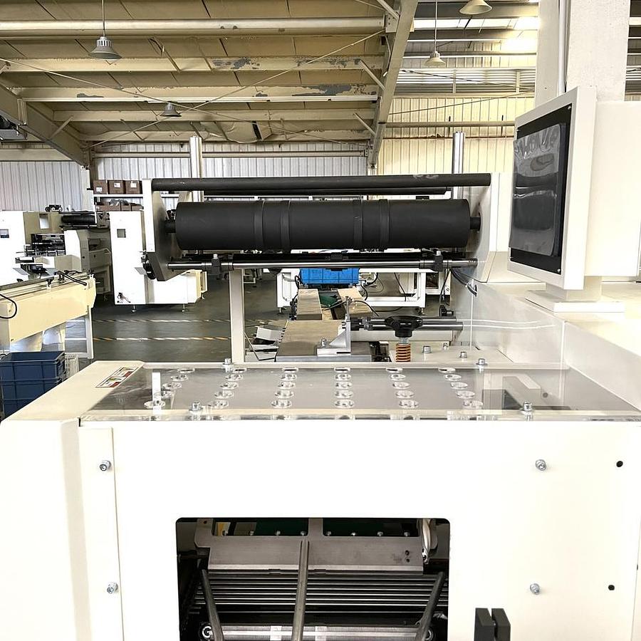 Double Rolls Toilet Paper Packaging Machine ZB520AD