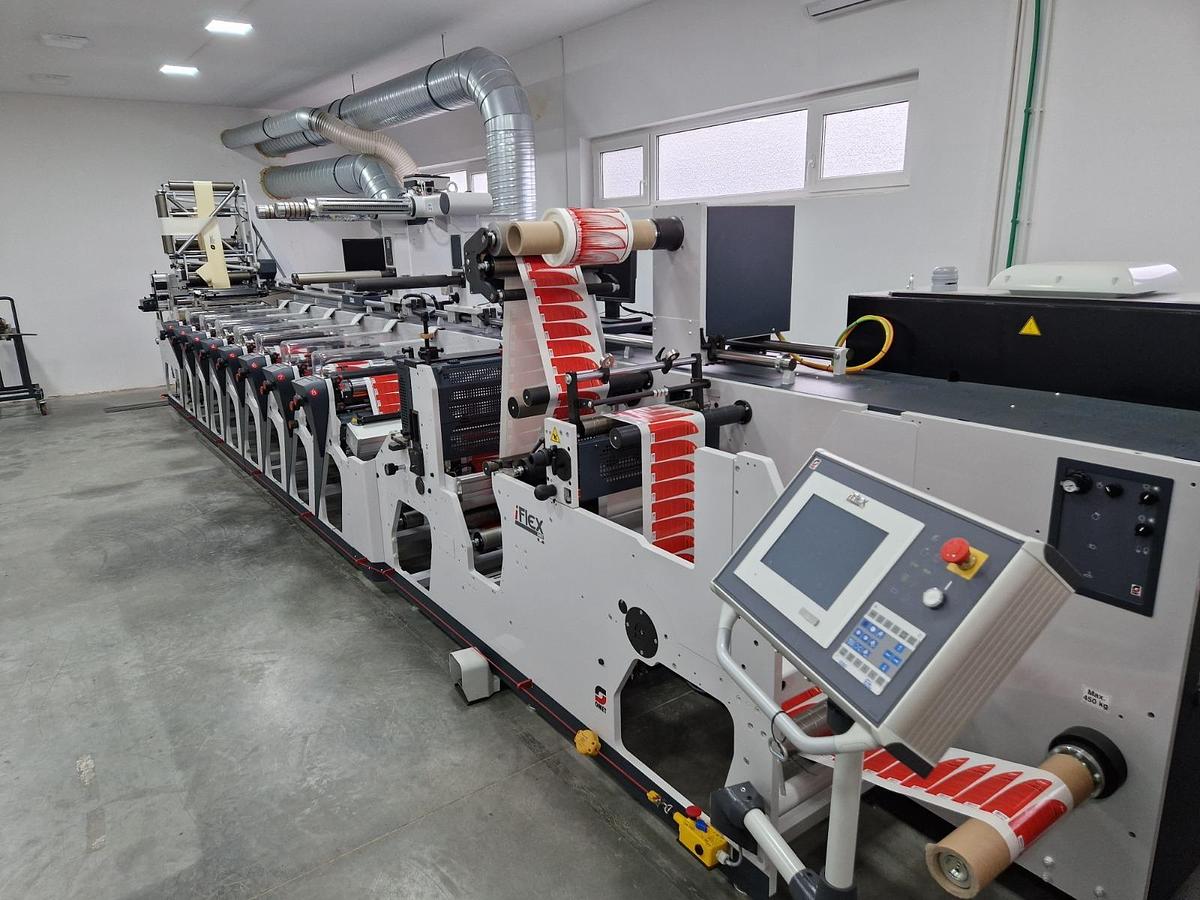 Used OMET iFlex 370 Flexographic Label Printing Press 2021 8 Color Cold Foil Rotary Die Cutting Corona Treatment