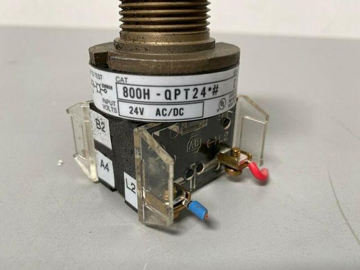 Used Allen-Bradley 800H-QPT24 Series C Illuminated Push Button Switch 24V