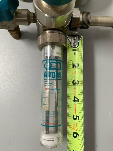Used AIRGAS Y11-SR145A Gas Regulator 3000 PSI w/ Smart Indicating Regulator Tester