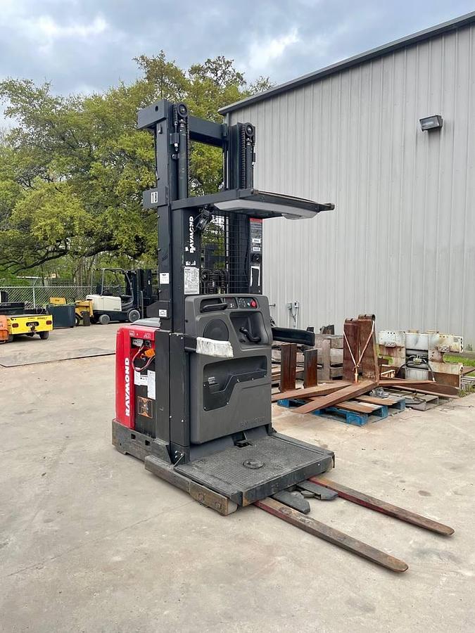 Used 2016 Raymond 550-OPC30TT
