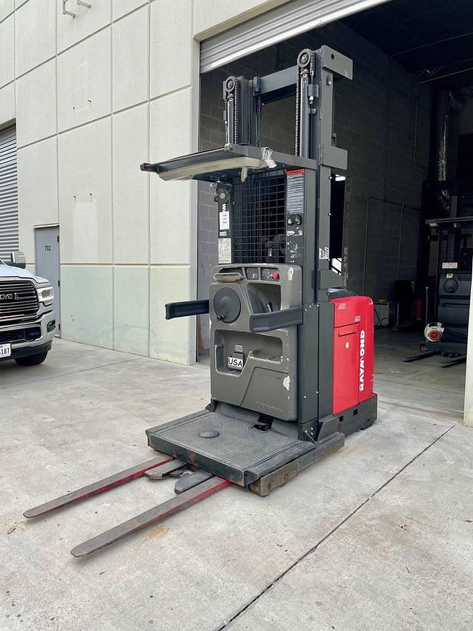 Used 2016 Raymond 550-OPC30TT