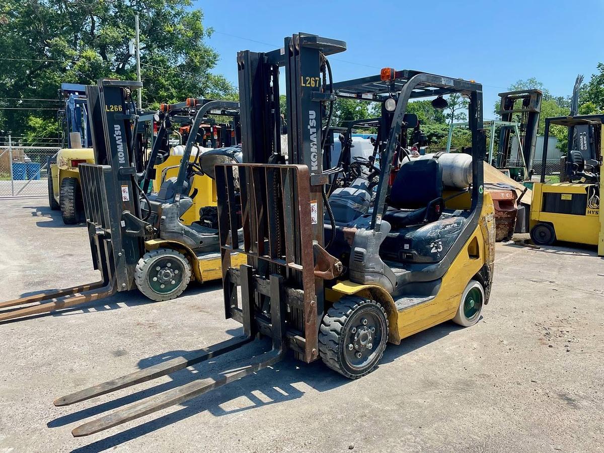 Used 2011 Komatsu FG25ST-16