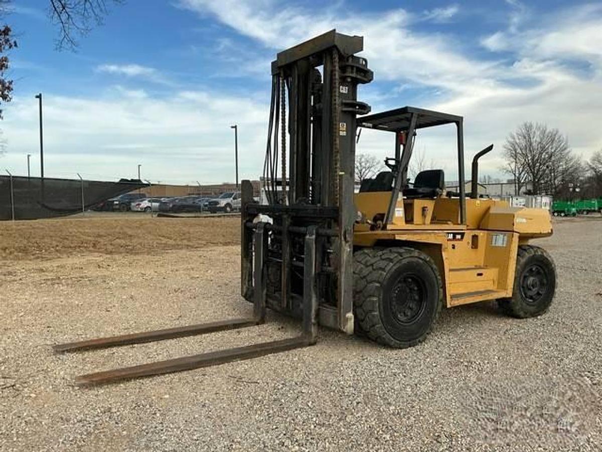 Used 2006 Cat DP135