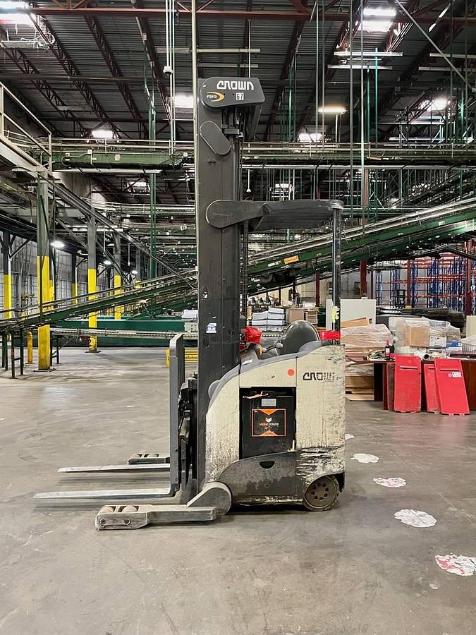Used 2012 Crown RR5725-45