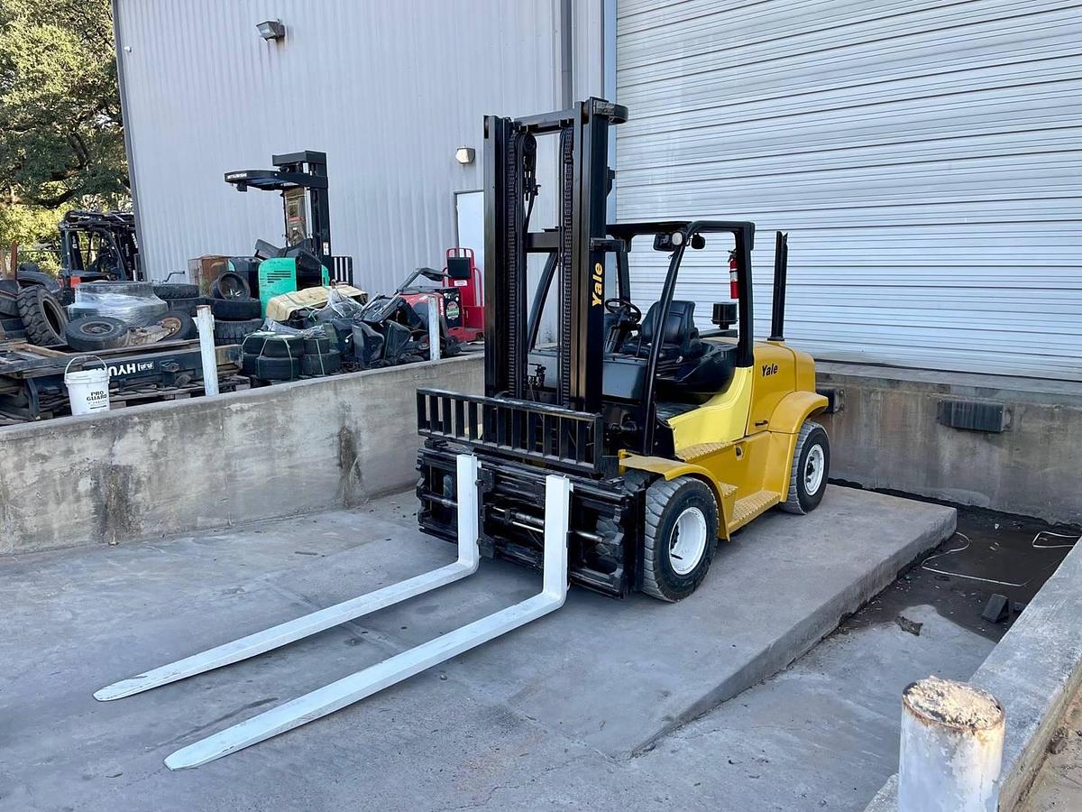 Used 2013 Yale GDP155VX